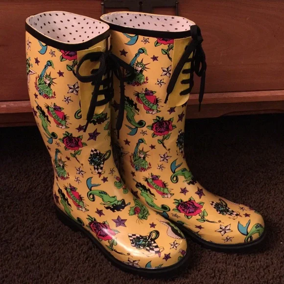 Vintage Betsey Johnson Yellow Patterned Rain Boots - Picture 1 of 4